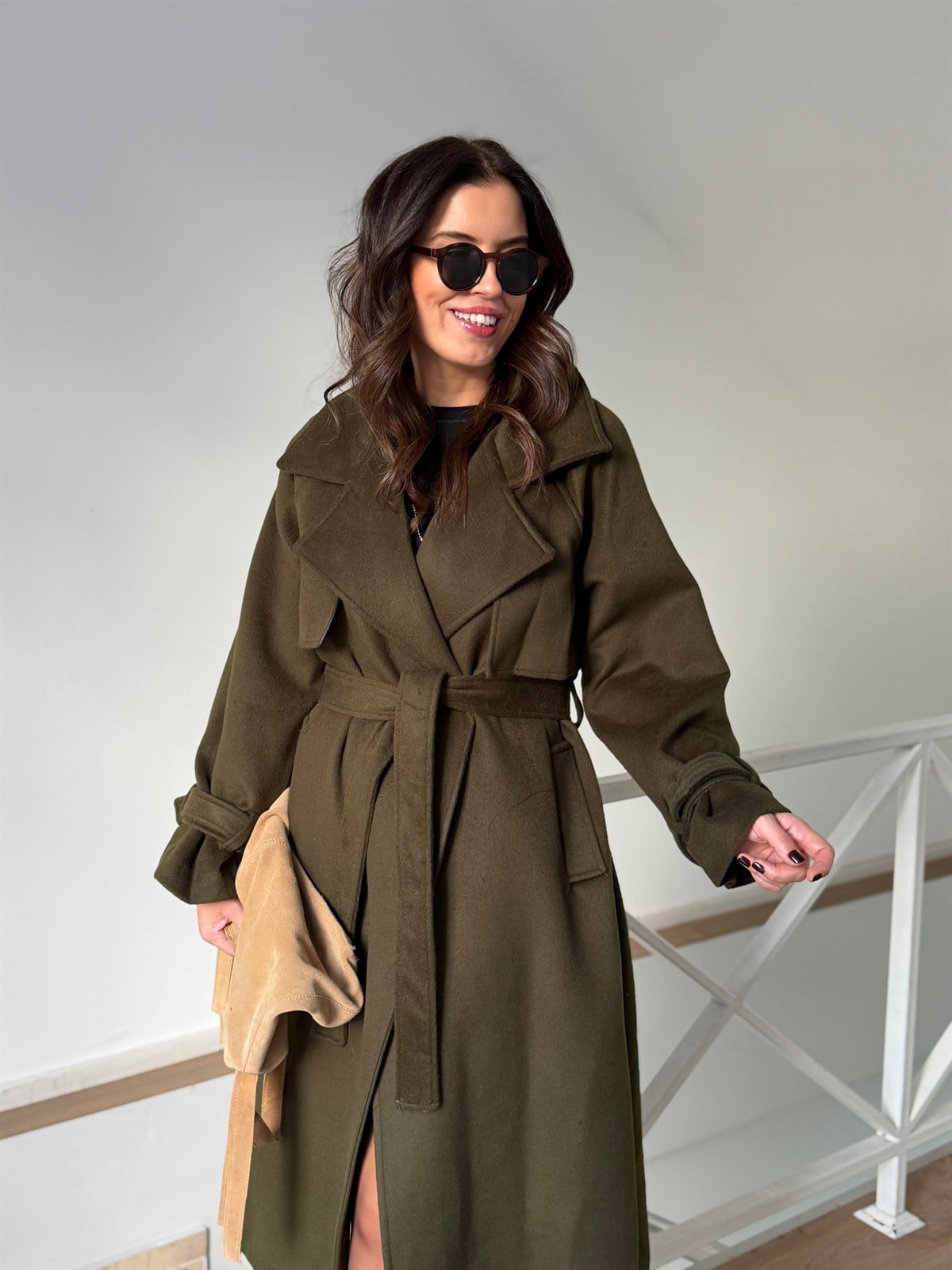 Kolları Tokalı Yünlü Kaban - Haki