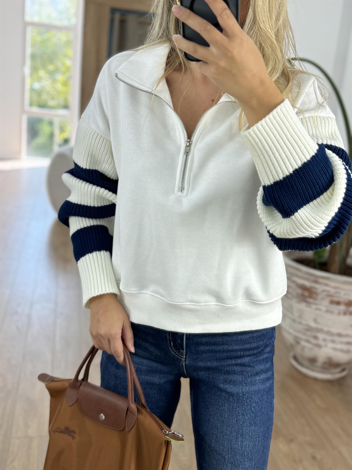 Kolları Triko Detaylı Basic Sweatshirt - Beyaz
