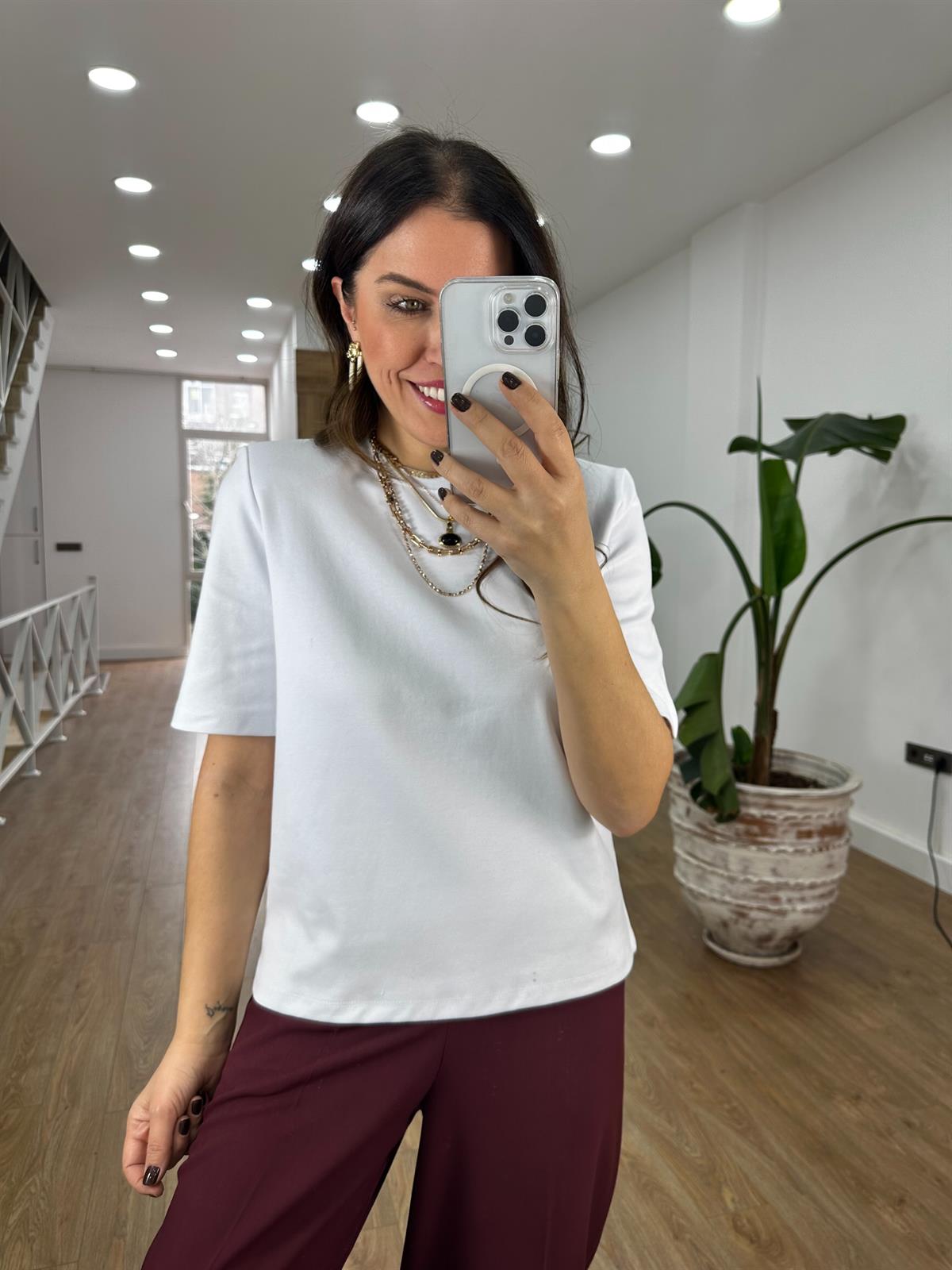 Kolları Vatkalı Basic Tshirt