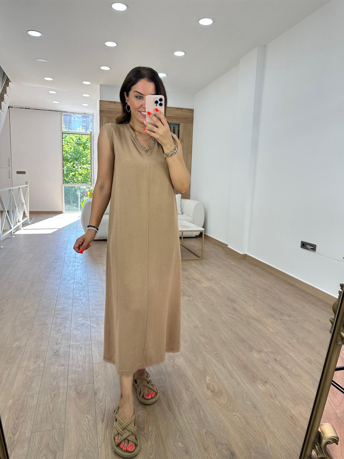 Kolsuz Hasır Kemerli Elbise Camel