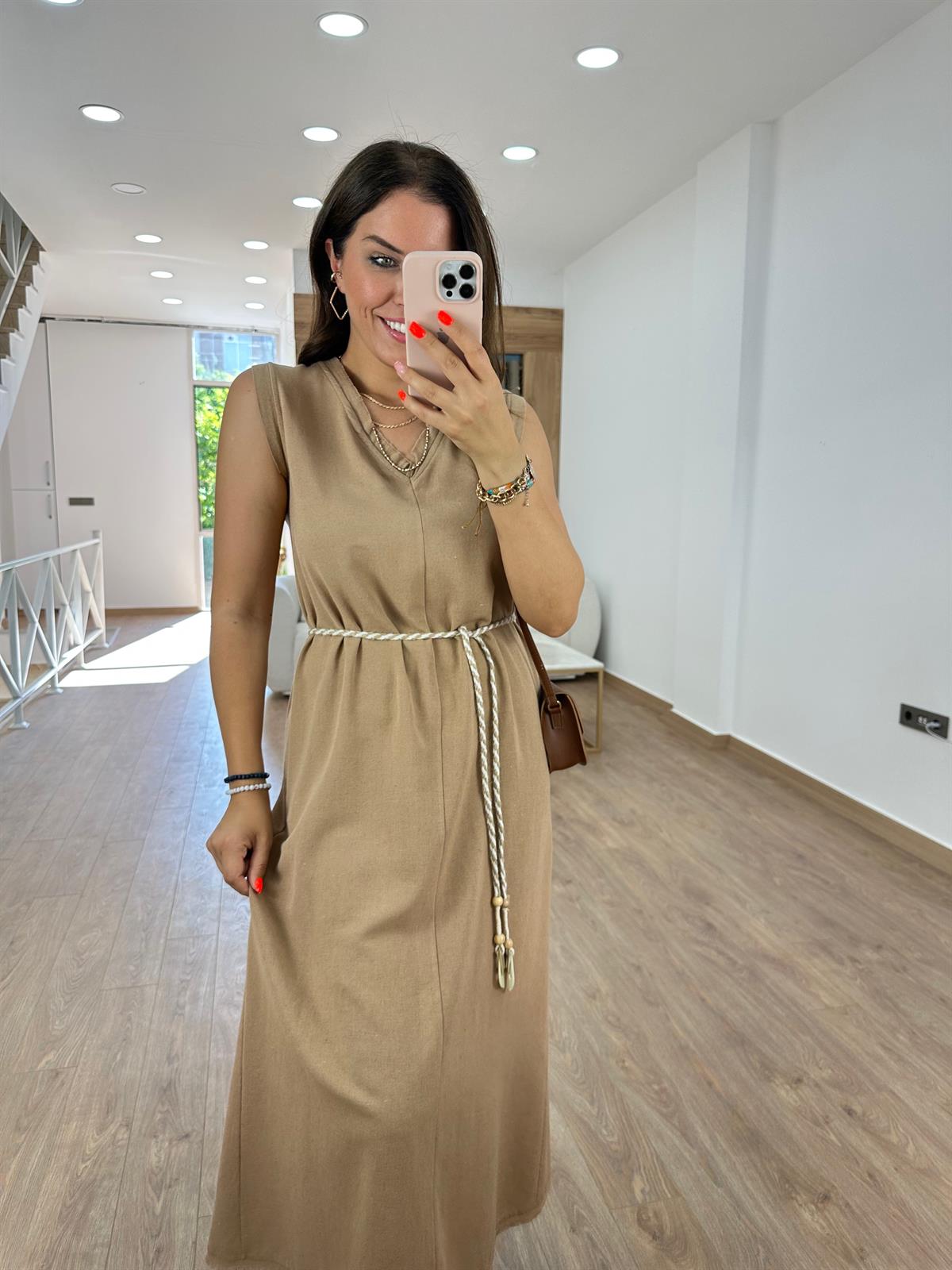 Kolsuz Hasır Kemerli Elbise Camel