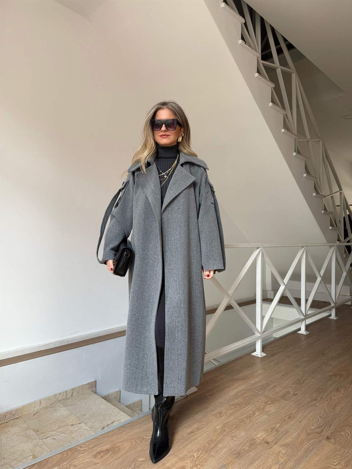 Kolu Apoletli Yünlü Kaban - Gri