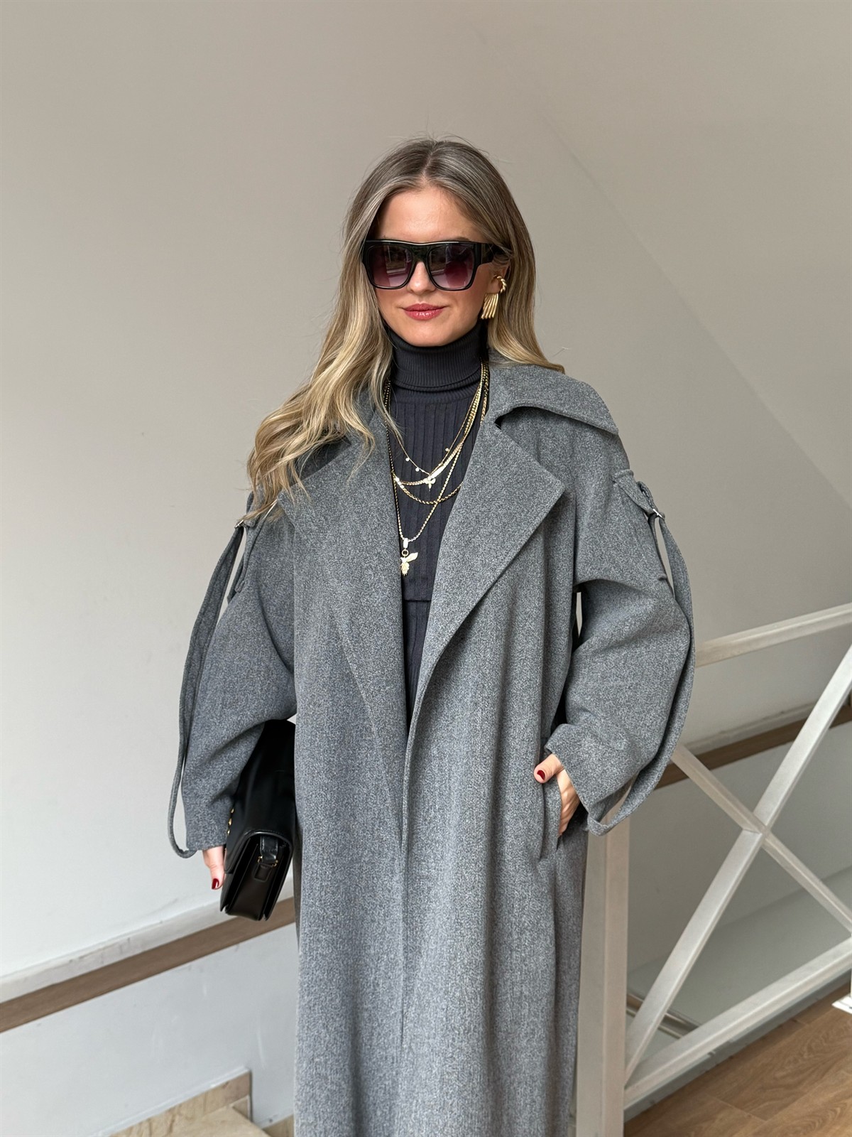 Kolu Apoletli Yünlü Kaban - Gri