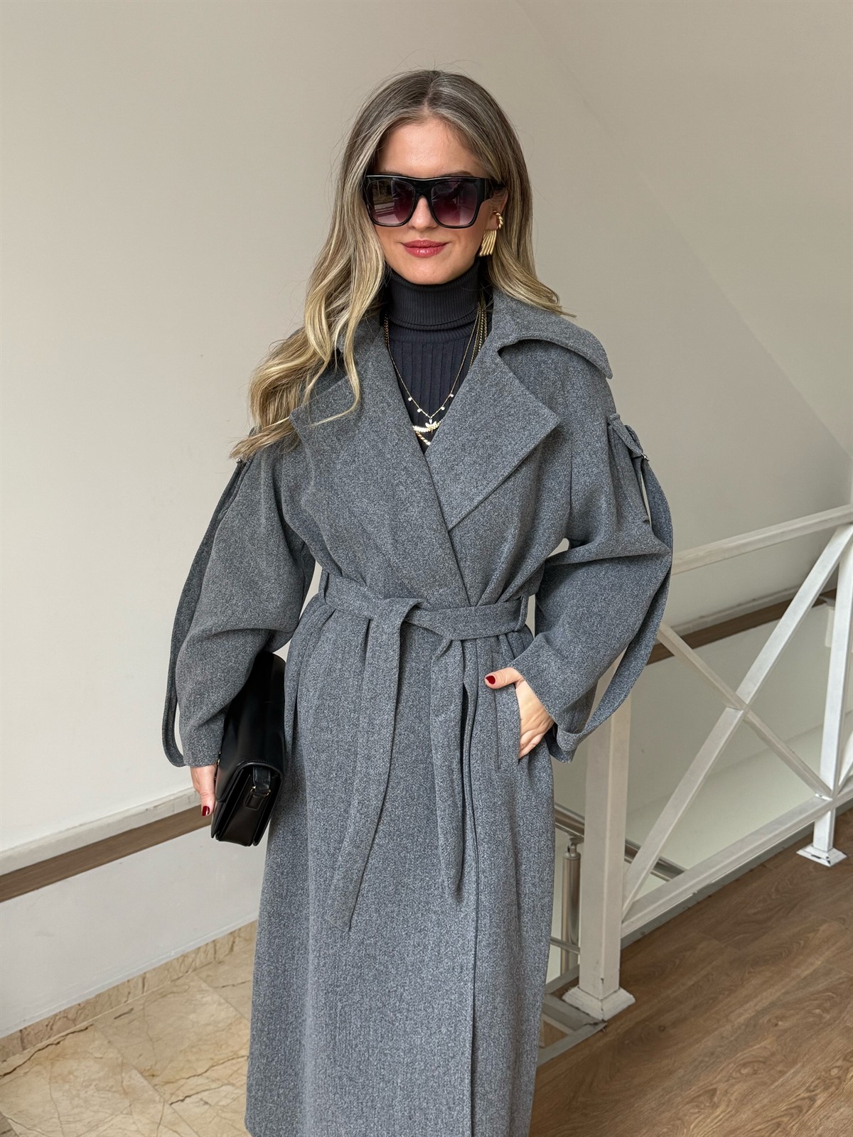 Kolu Apoletli Yünlü Kaban - Gri