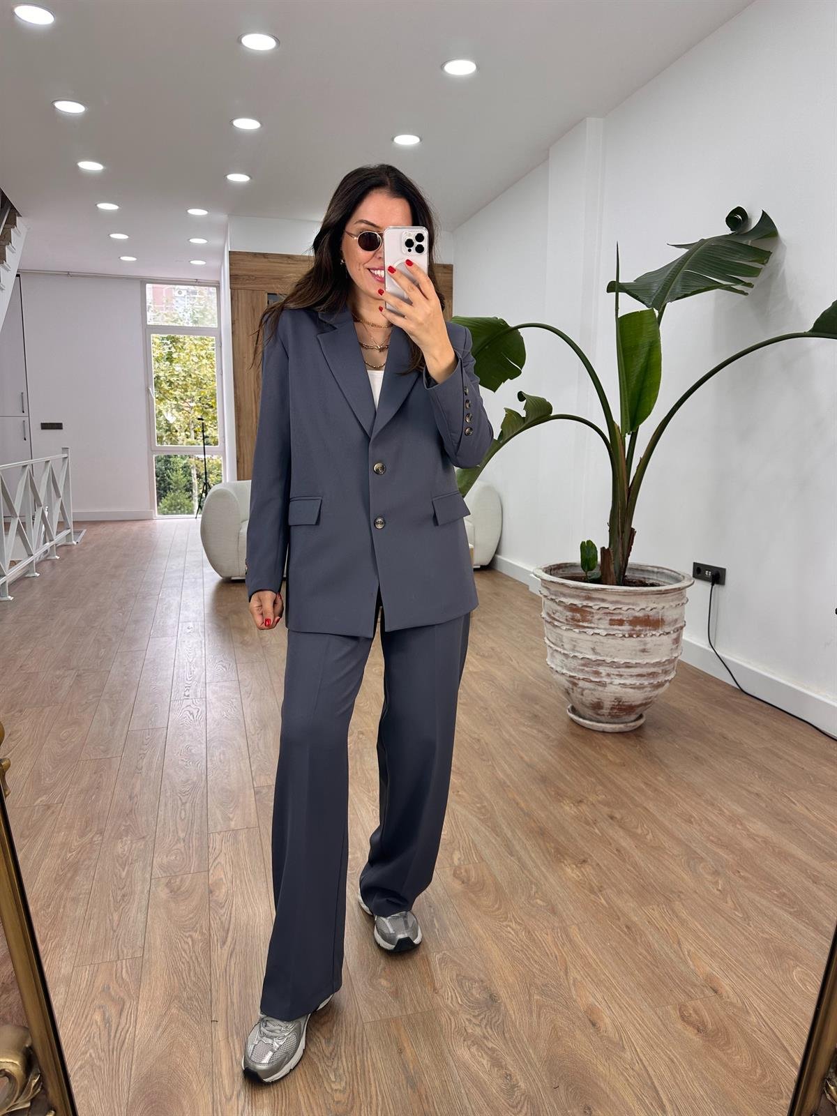 Kolu Düğme Detaylı Tasarım Ceket - Füme