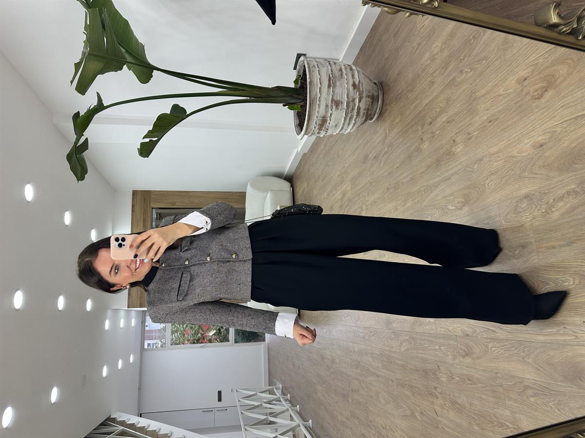 Kolu Manşetli Diagonal Desen Ceket