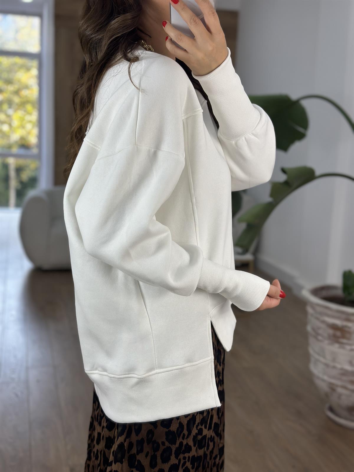 Kolu Ribanalı İçerisi Şardonlu  Sweatshirt - Beyaz