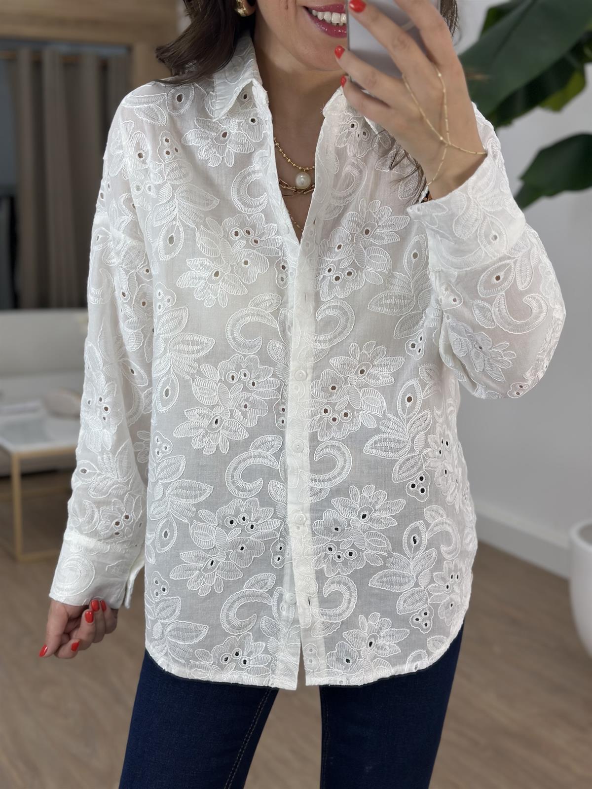 Komple Fisto Detaylı Gömlek 