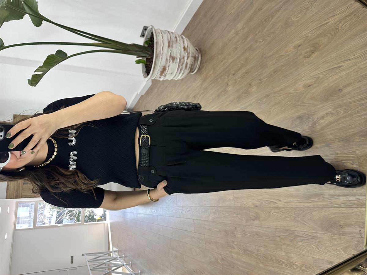 Köprü Detaylı Çift Pileli Pantolon-Siyah