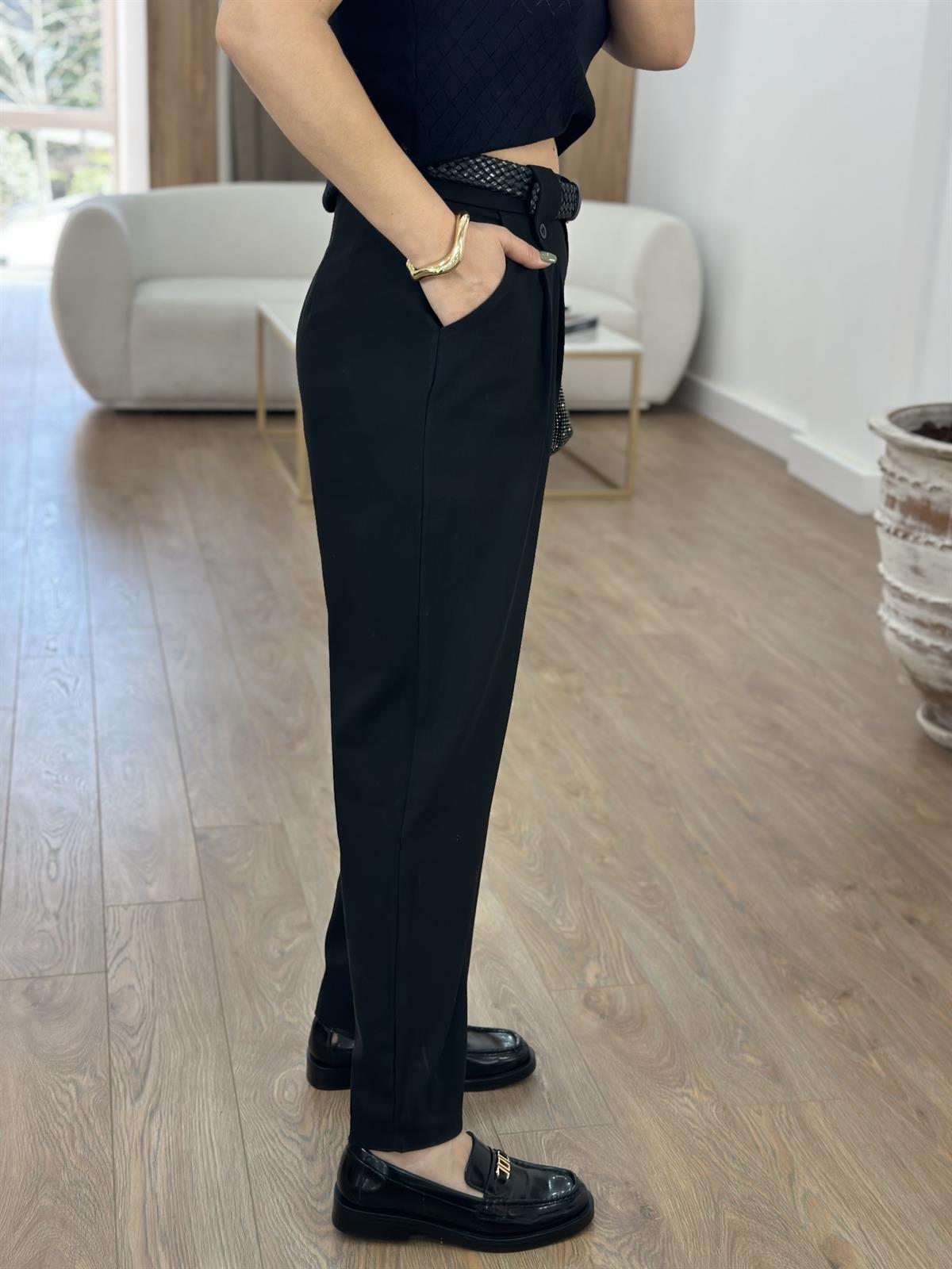 Köprü Detaylı Çift Pileli Pantolon-Siyah