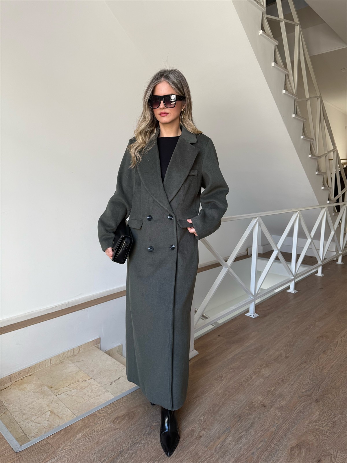 Kruvaze Yaka Uzun Yün Kaban - Haki