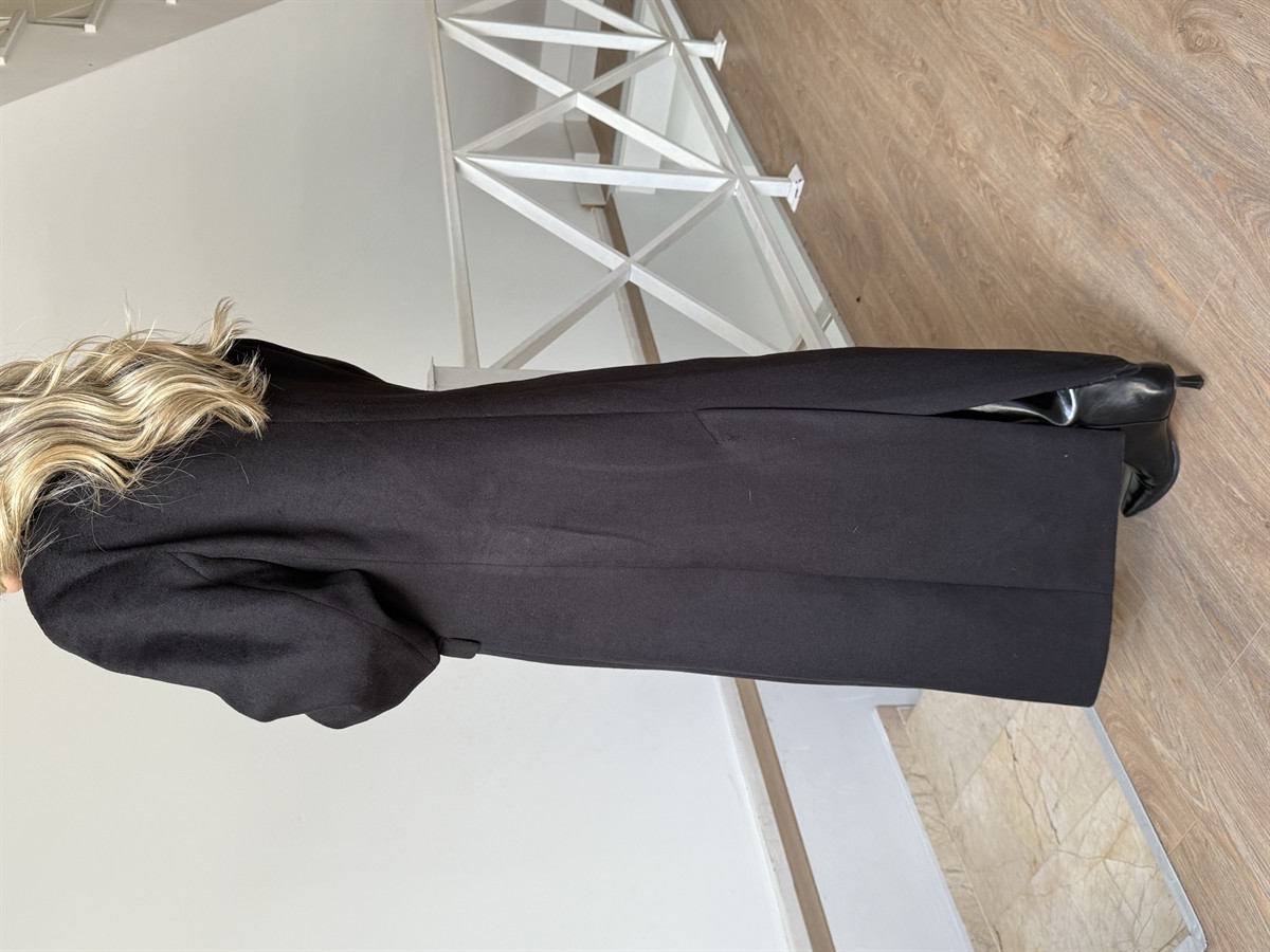 Kruvaze Yaka Uzun Yün Kaban - Siyah