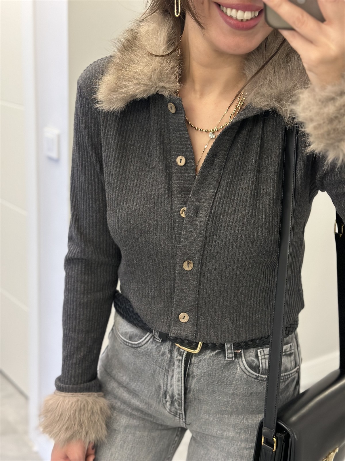 Kürk Detaylı Triko Hırka - Siyah