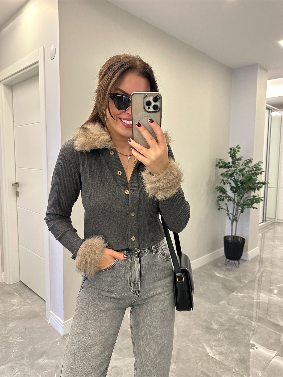 Kürk Detaylı Triko Hırka - Siyah