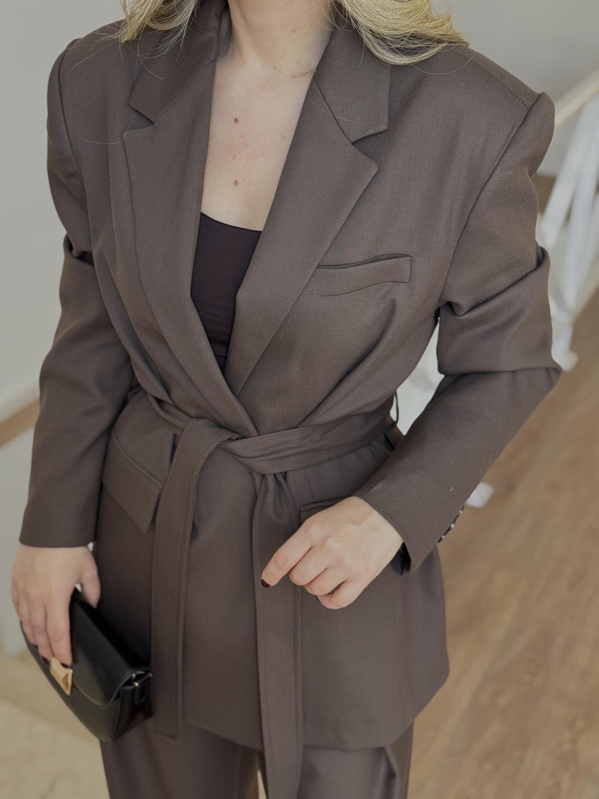 Kuşaklı Ceket Tasarım Pantolon Takım - Kahve