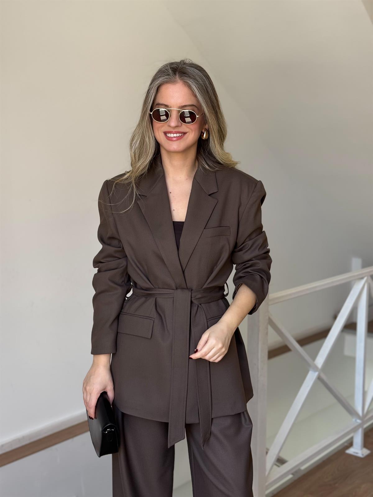 Kuşaklı Ceket Tasarım Pantolon Takım - Kahve