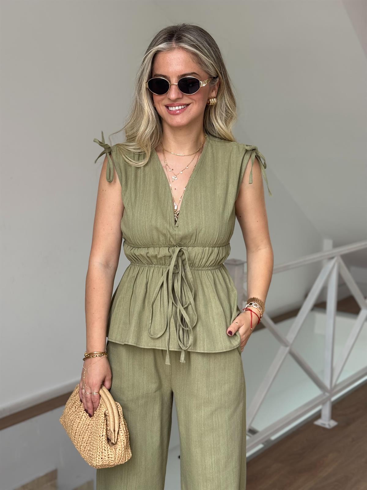 Lastik Detaylı Bluz Pantolon Takım - Çağla Yeşili