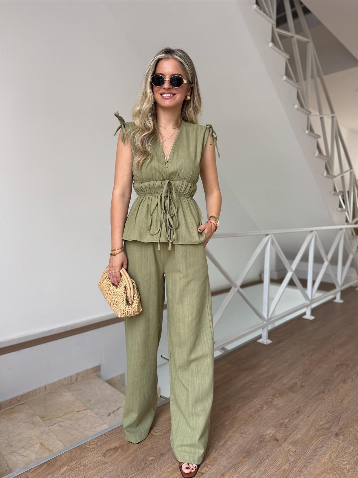 Lastik Detaylı Bluz Pantolon Takım - Çağla Yeşili