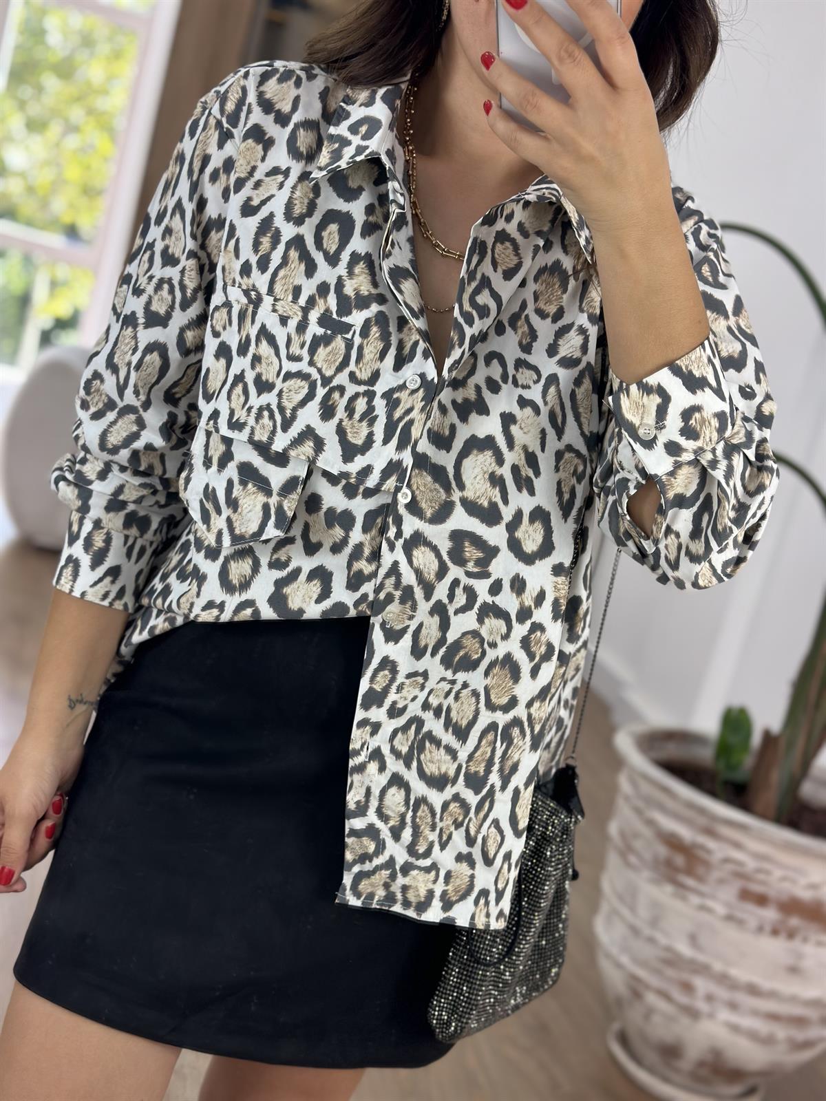 Leopar Desen Tasarım Cep Detaylı Gömlek