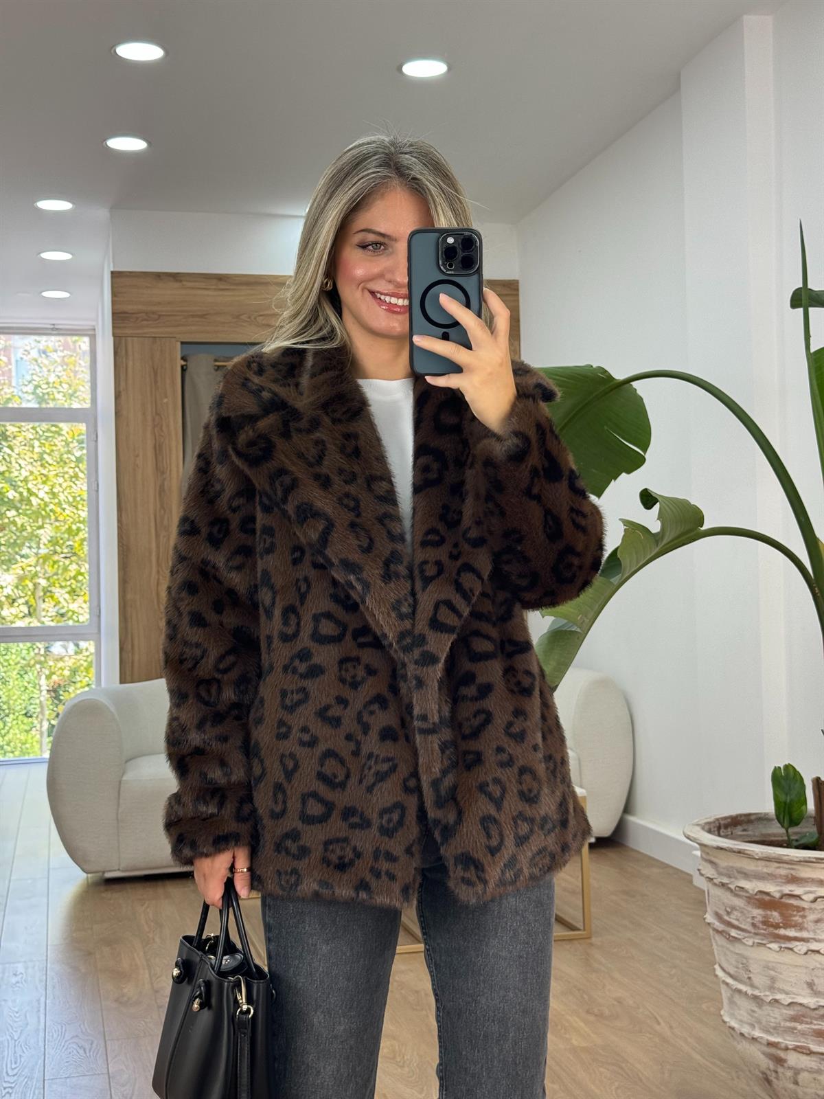 Leopar Desenli Kürk