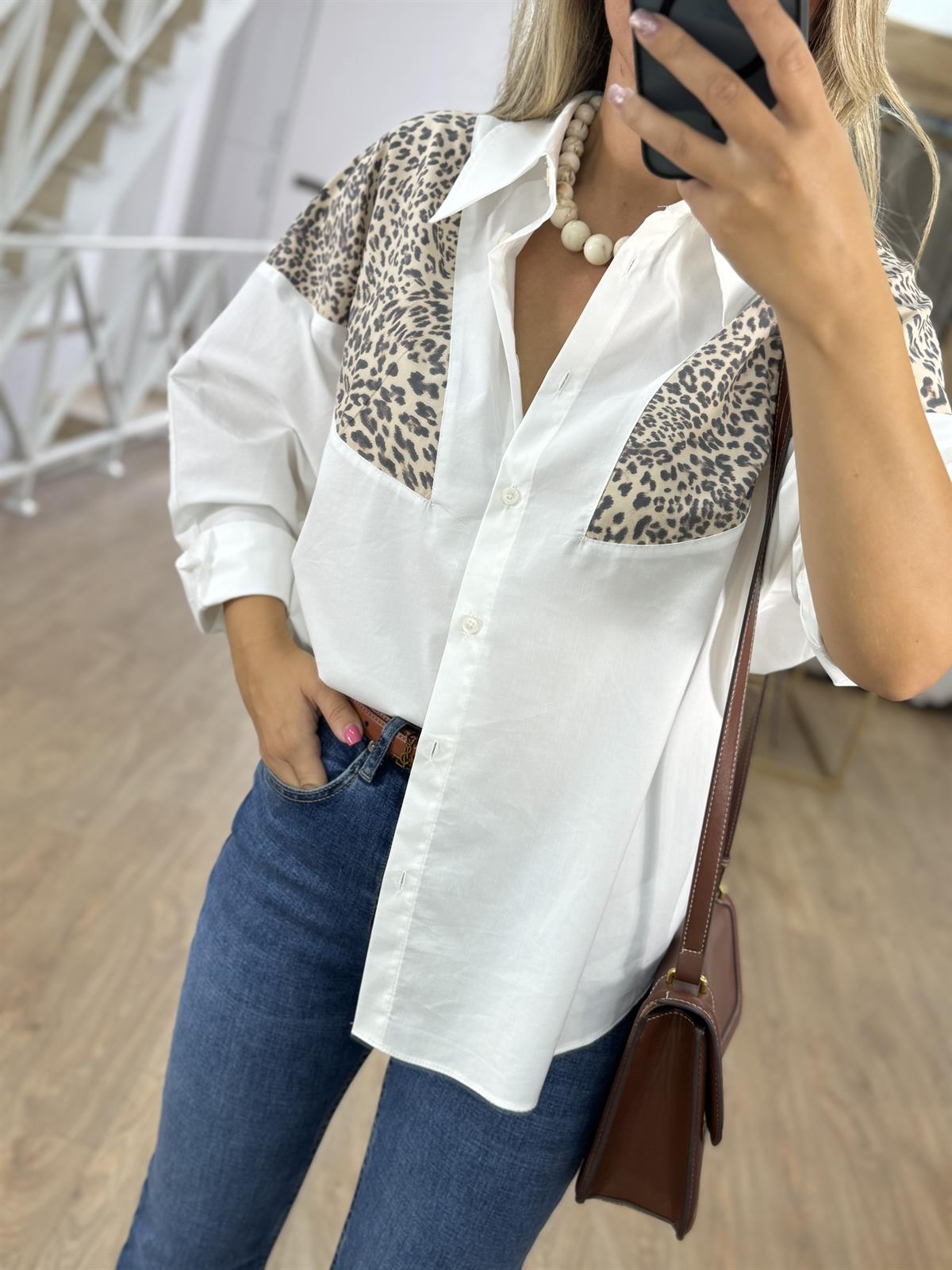 Leopar Detaylı Tasarım Gömlek