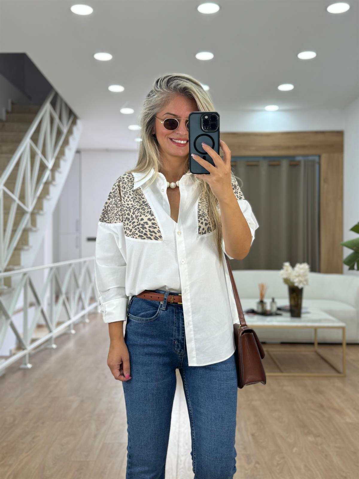 Leopar Detaylı Tasarım Gömlek
