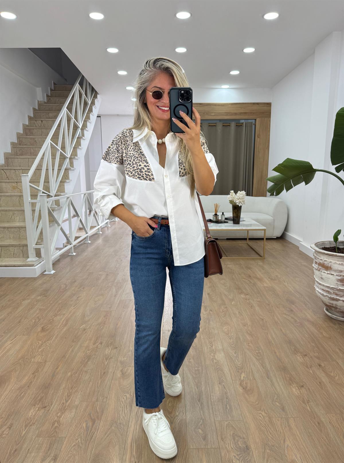 Leopar Detaylı Tasarım Gömlek