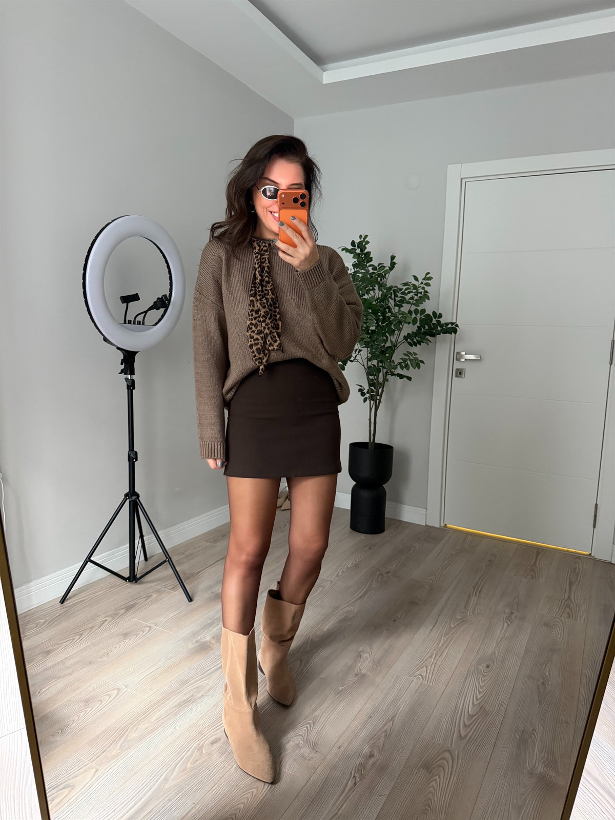 Leopar Fularlı Kazak - Koyu Vizon 