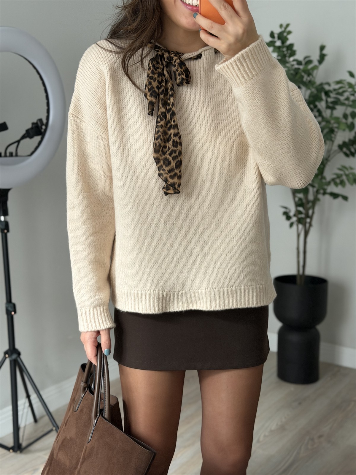 Leopar Fularlı Kazak - Krem 