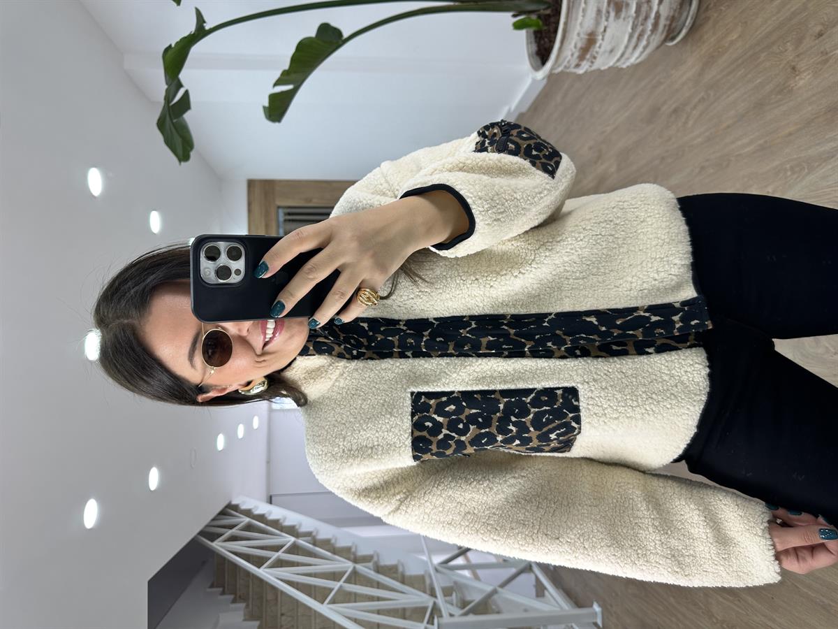 Leopar Garnili Suni Koyun Yünü Mont