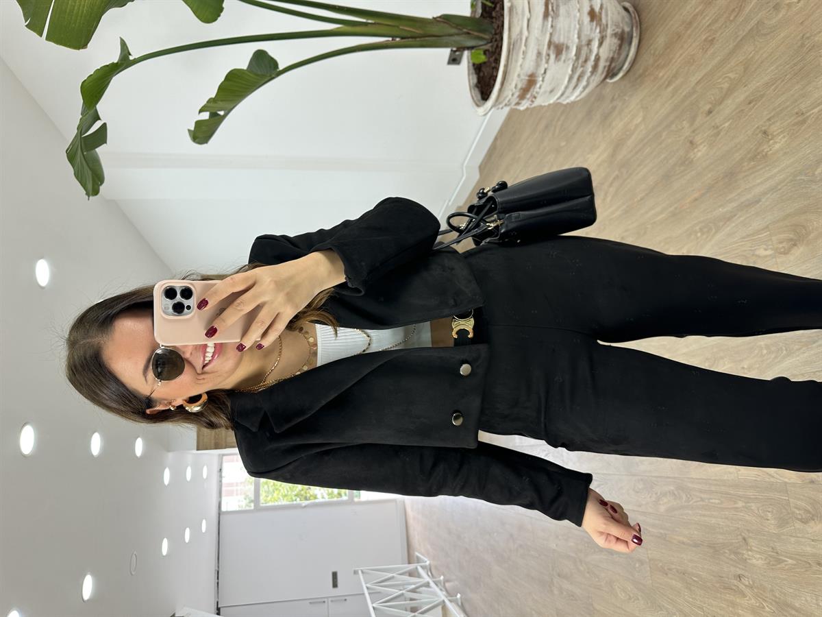 Likralı Nubuk Takım-Siyah