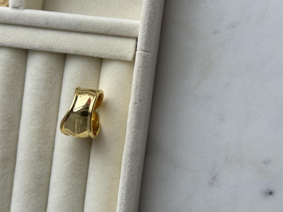 Marka Model Asimetrik Gold Plaka Ayarlanabilir Yüzük