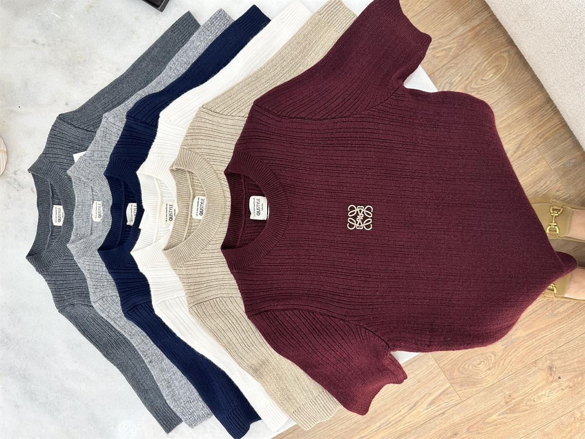 Marka Model Broşlu Triko-Bordo