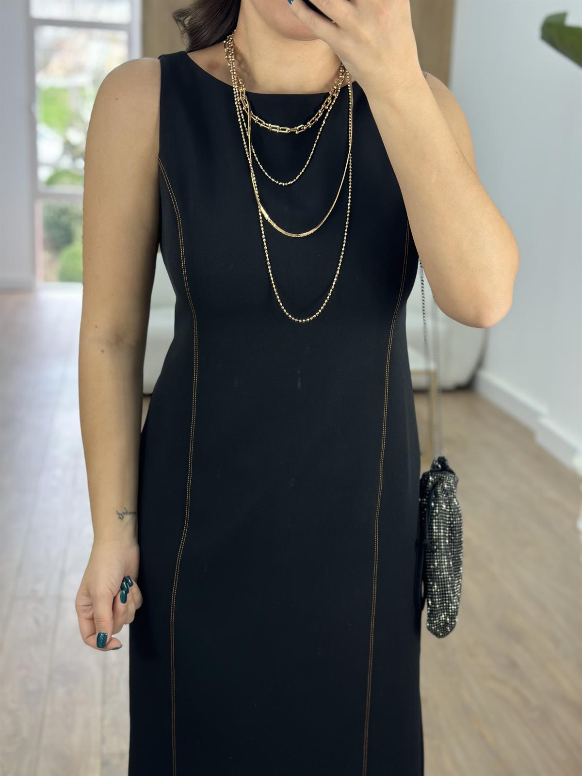 Marka Model Dikiş Detaylı Elbise