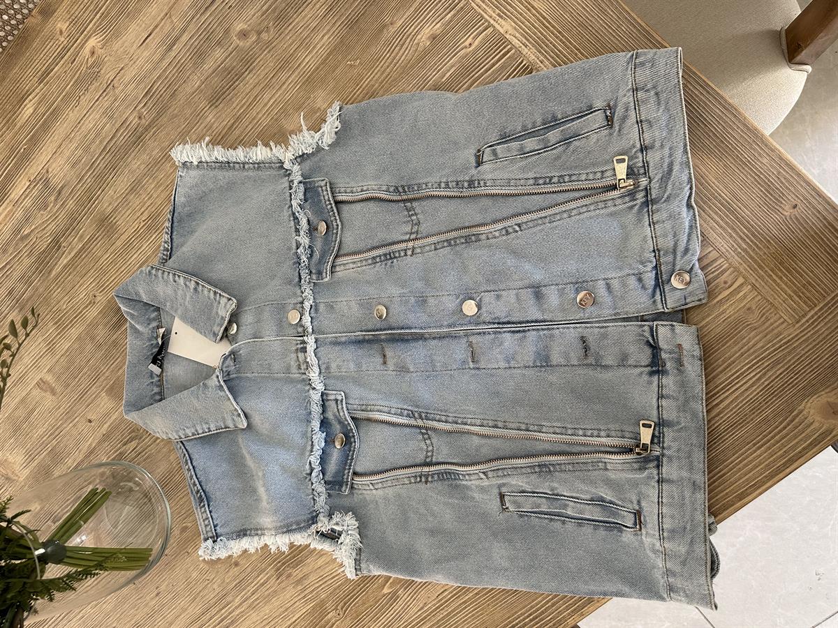 Marka Model Fermuar Detaylı Denim Yelek