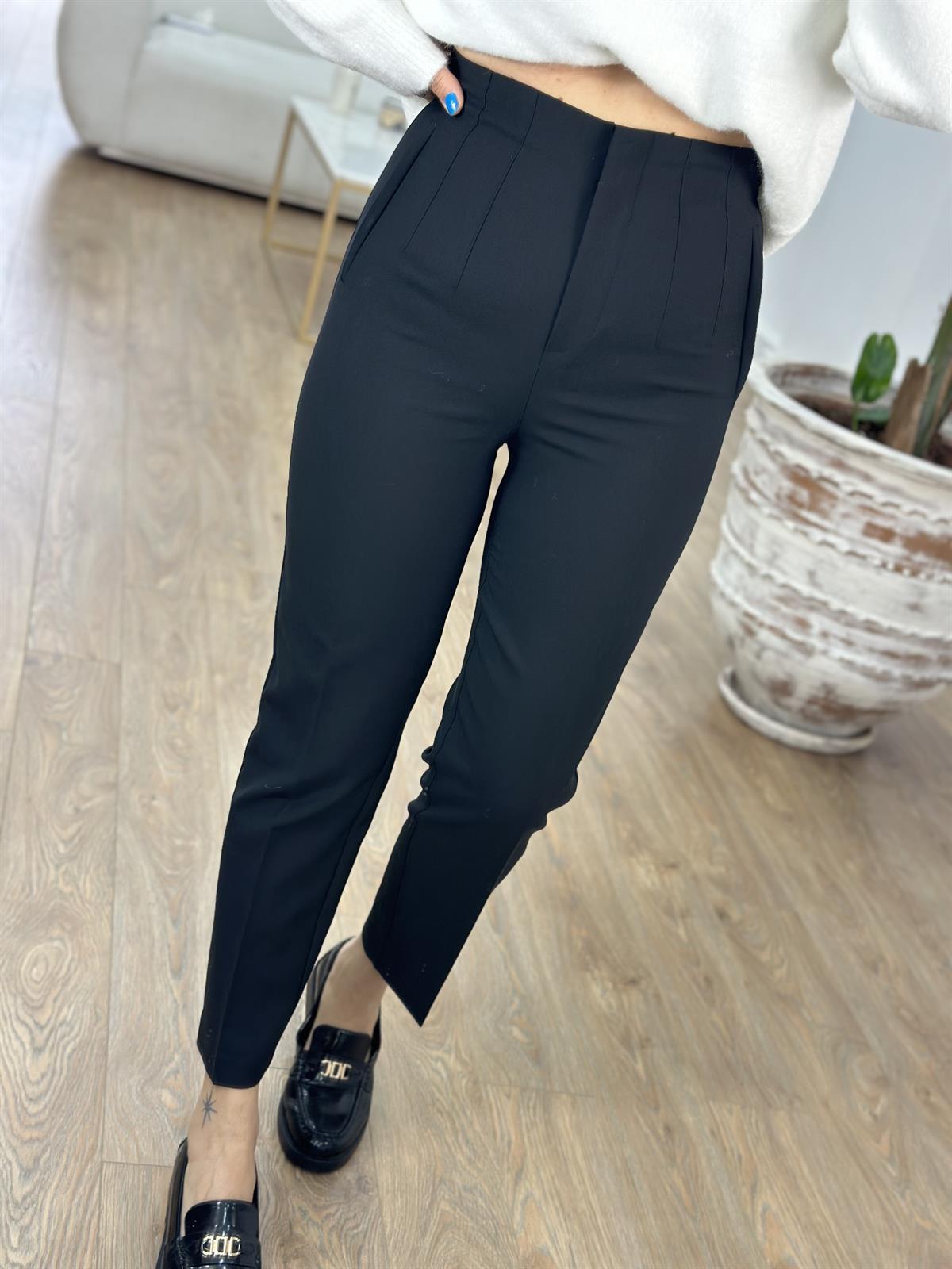 Siyah Renk Marka Model Flatolu Pantolon