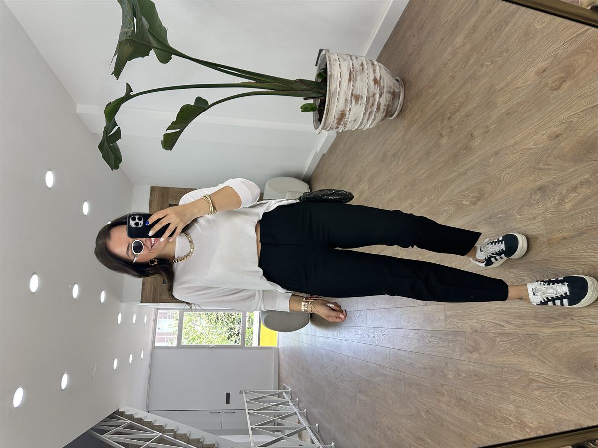 Marka Model Flatolu Pantolon Siyah Renk