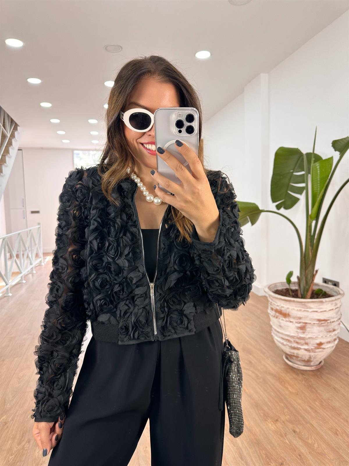 Marka Model Gül Detaylı Bomber Ceket 