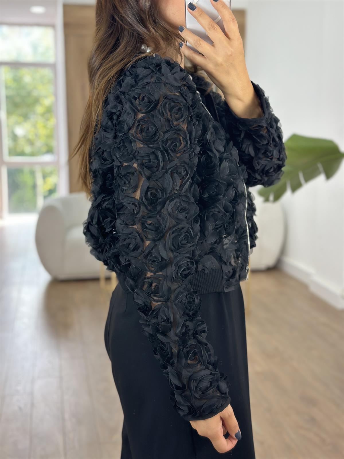 Marka Model Gül Detaylı Bomber Ceket 