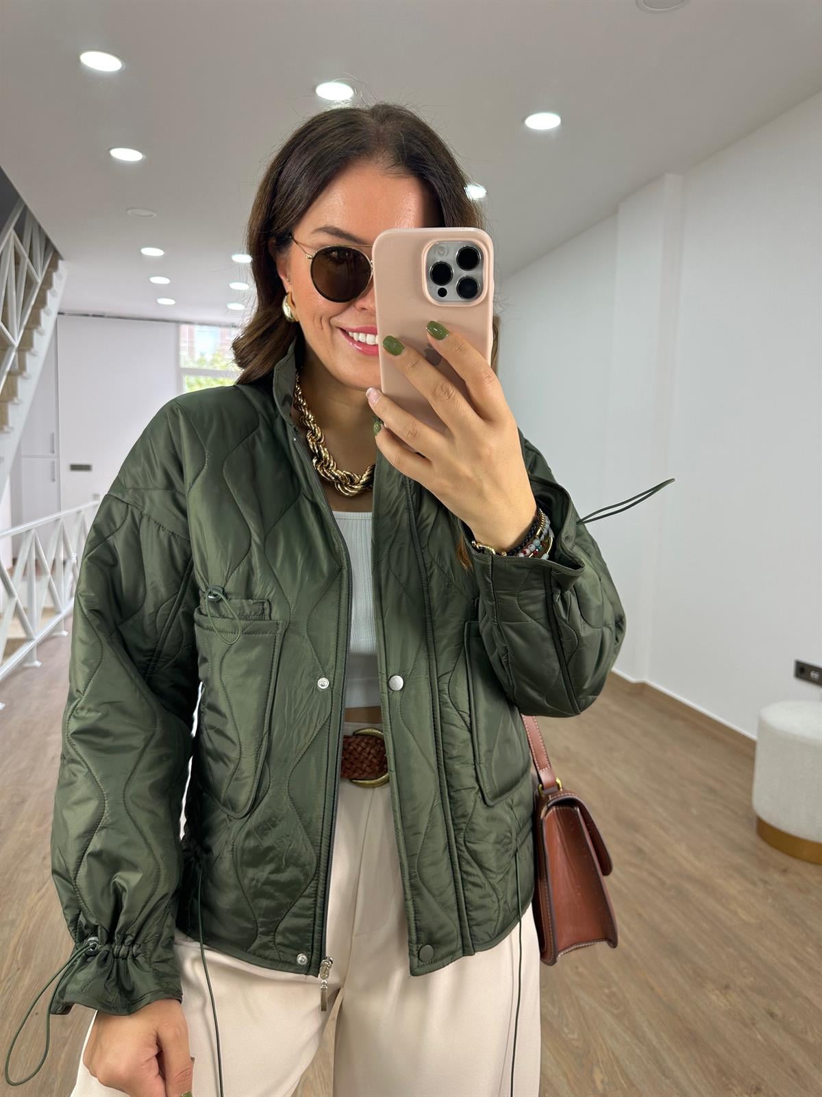 Marka Model Kapitone Mont-Haki