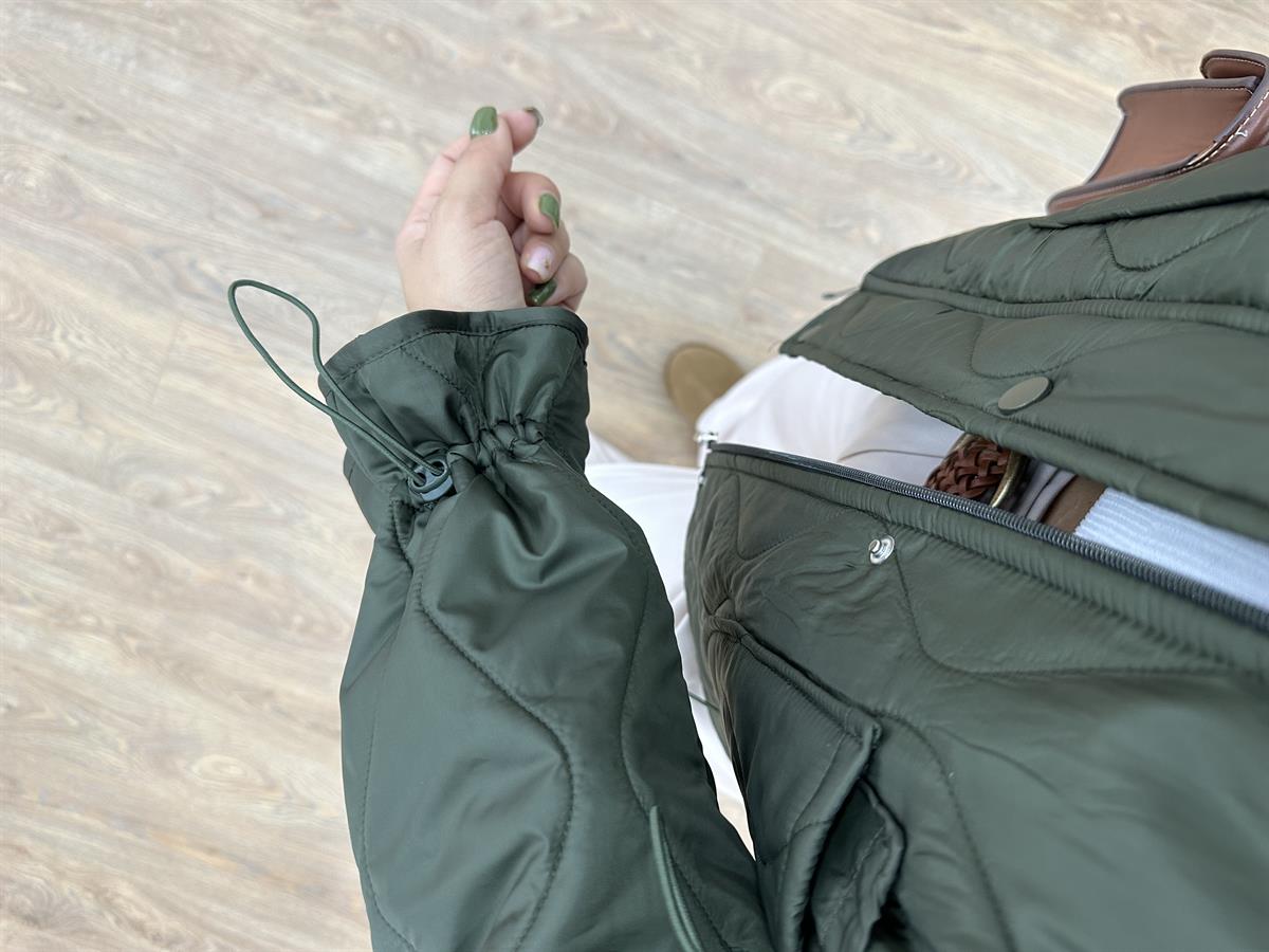 Marka Model Kapitone Mont-Haki