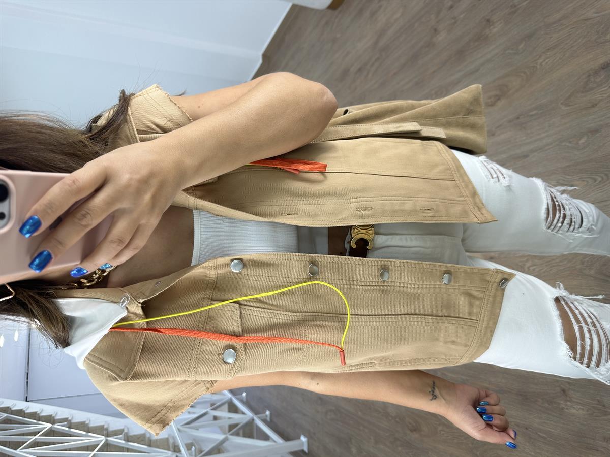 Marka Model Kapüşonlu Tasarım Yelek-Camel