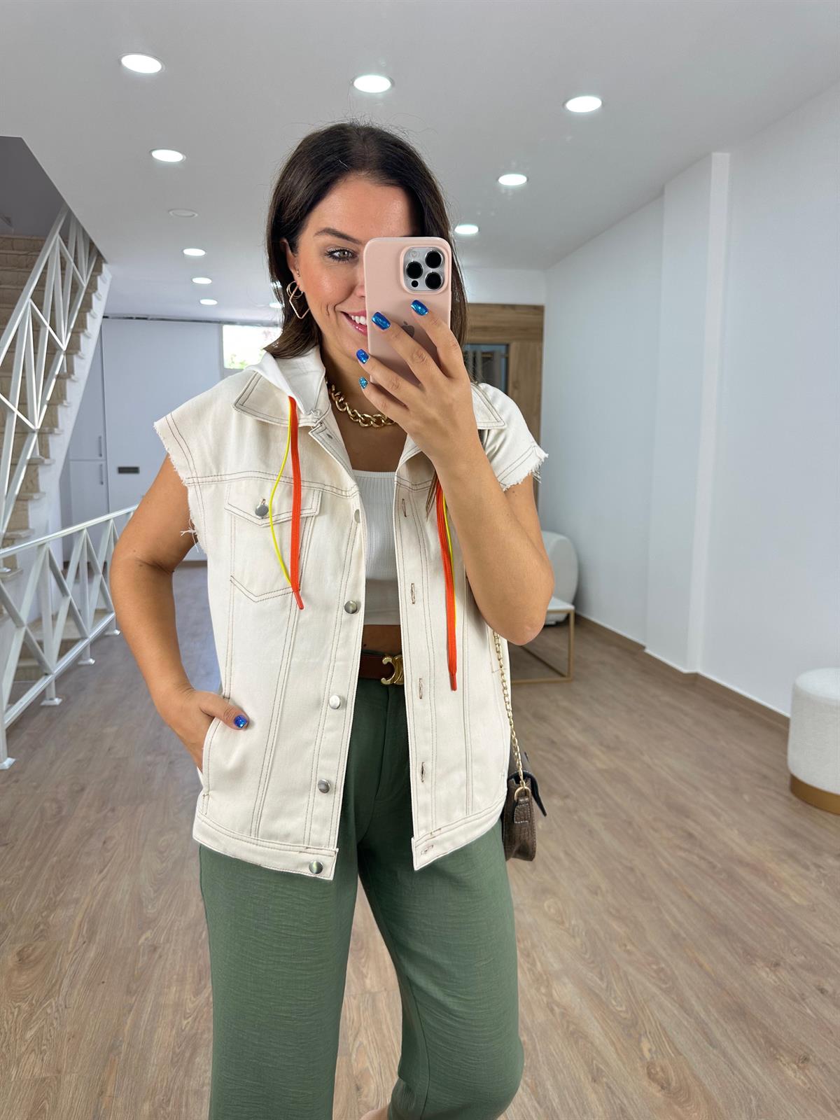 Marka Model Kapüşonlu Yelek-Taş