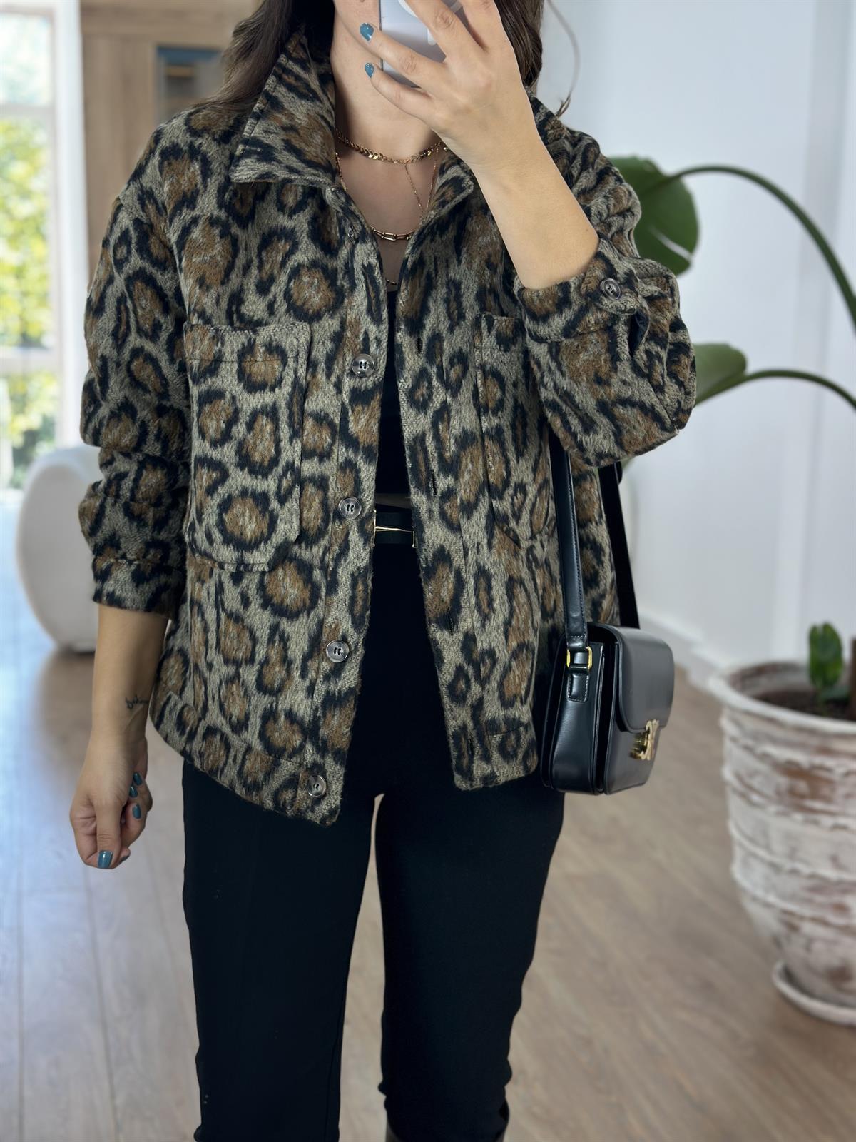 Marka Model Leopar Kaşe Mont 