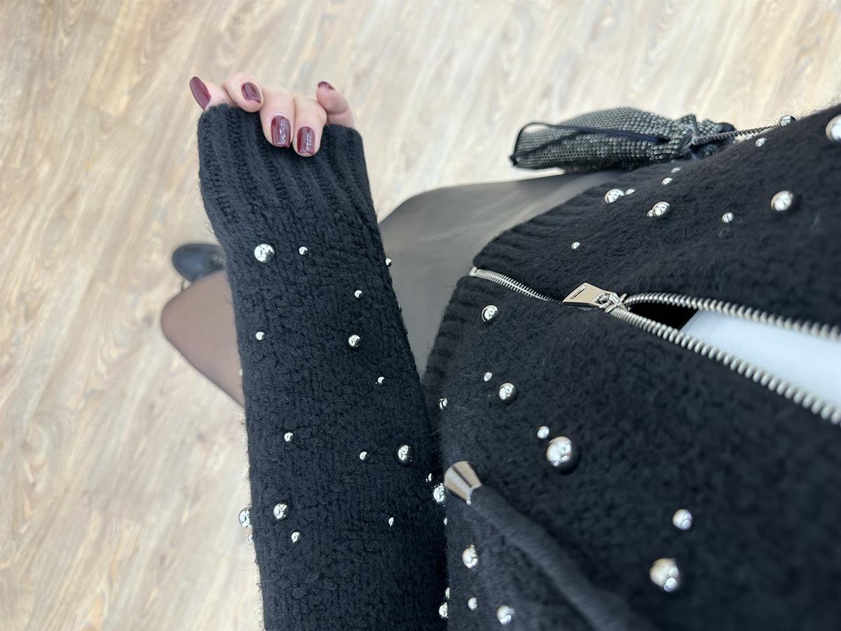 Marka Model Metal İncili Triko Hırka