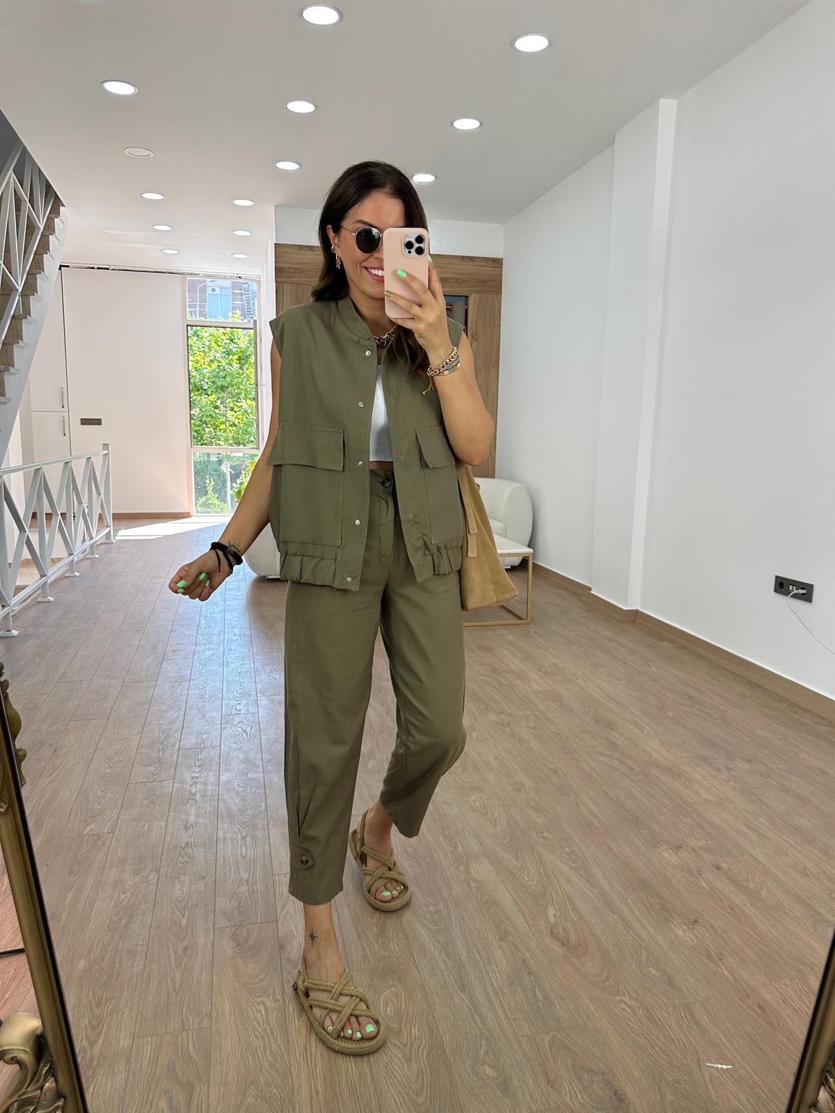 Marka Model Önü Çıtçıtlı Yelek-Haki