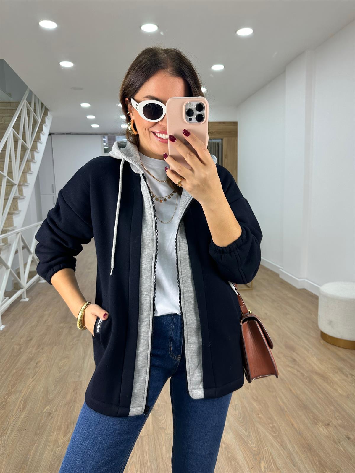 Marka Model Önü Fermuarlı Sweatshirt