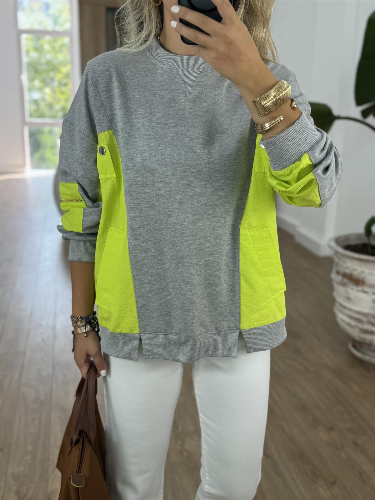 Marka Model Paraşüt Kumaş Detaylı Sweatshirt