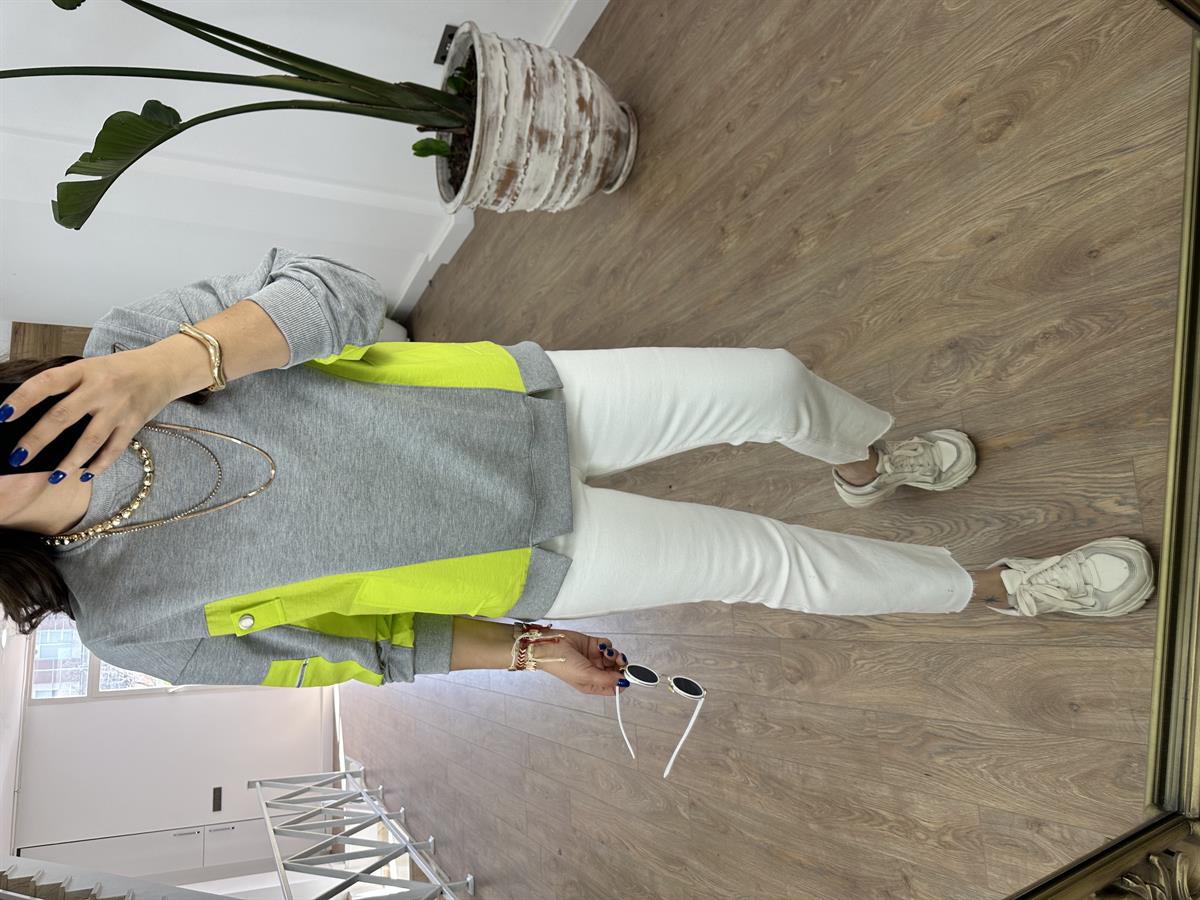 Marka Model Paraşüt Kumaş Detaylı Sweatshirt