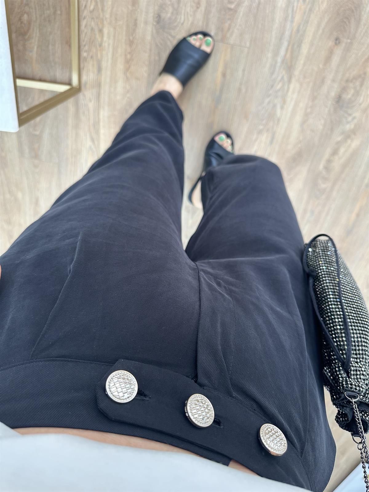 Marka Model Taş Düğmeli Tensel Pantolon-Siyah